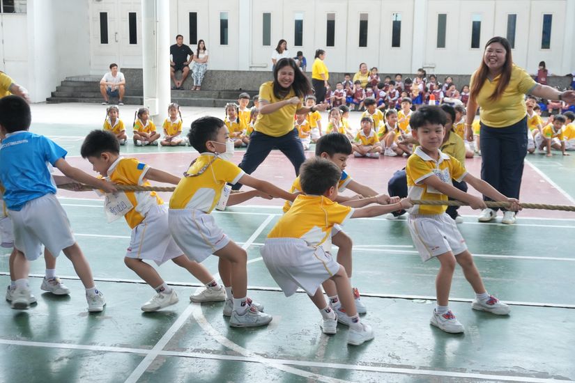 โรงเรียนปรีชานุศาสน์