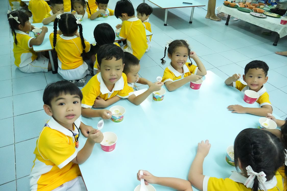 โรงเรียนปรีชานุศาสน์