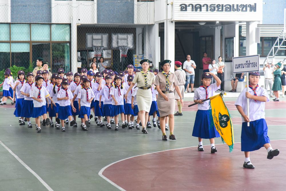 โรงเรียนปรีชานุศาสน์