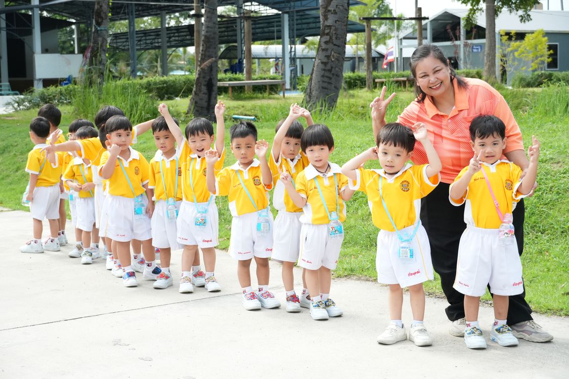 โรงเรียนปรีชานุศาสน์