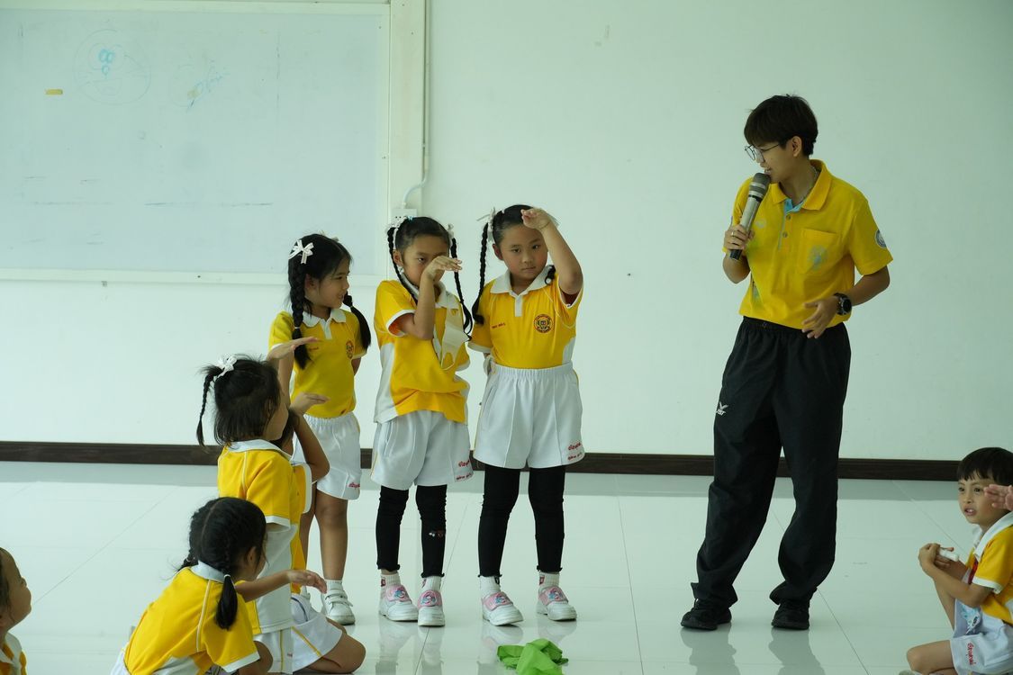 โรงเรียนปรีชานุศาสน์