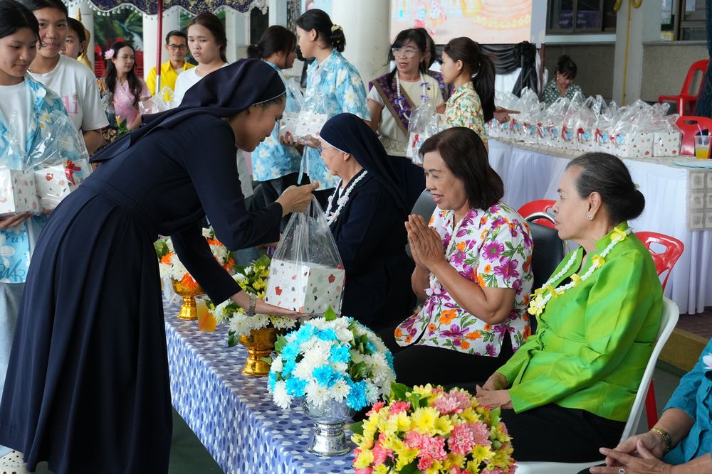 โรงเรียนปรีชานุศาสน์