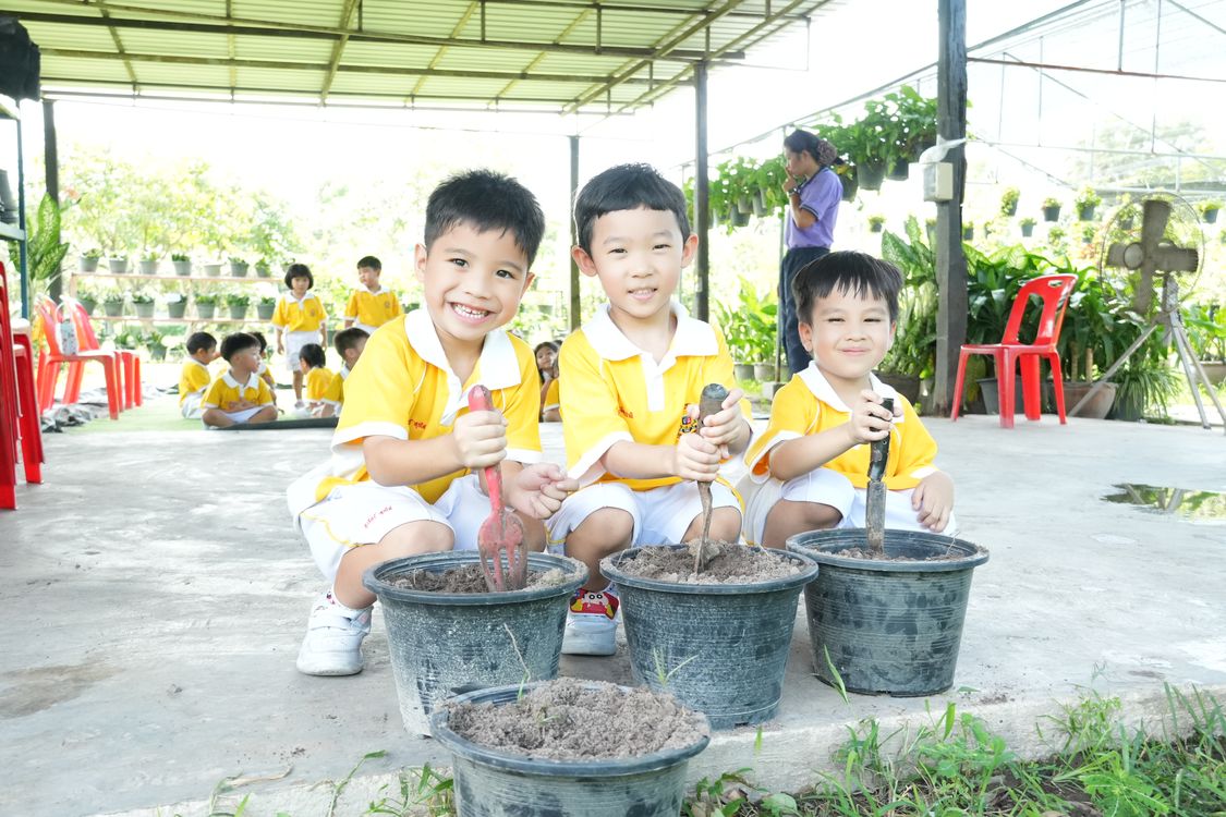 โรงเรียนปรีชานุศาสน์