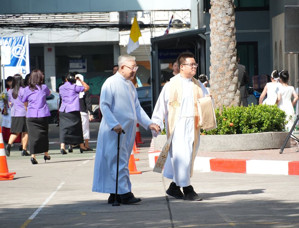 โรงเรียนปรีชานุศาสน์