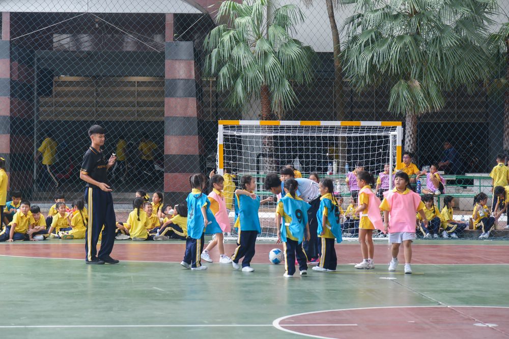 โรงเรียนปรีชานุศาสน์