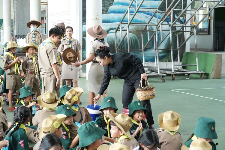 โรงเรียนปรีชานุศาสน์