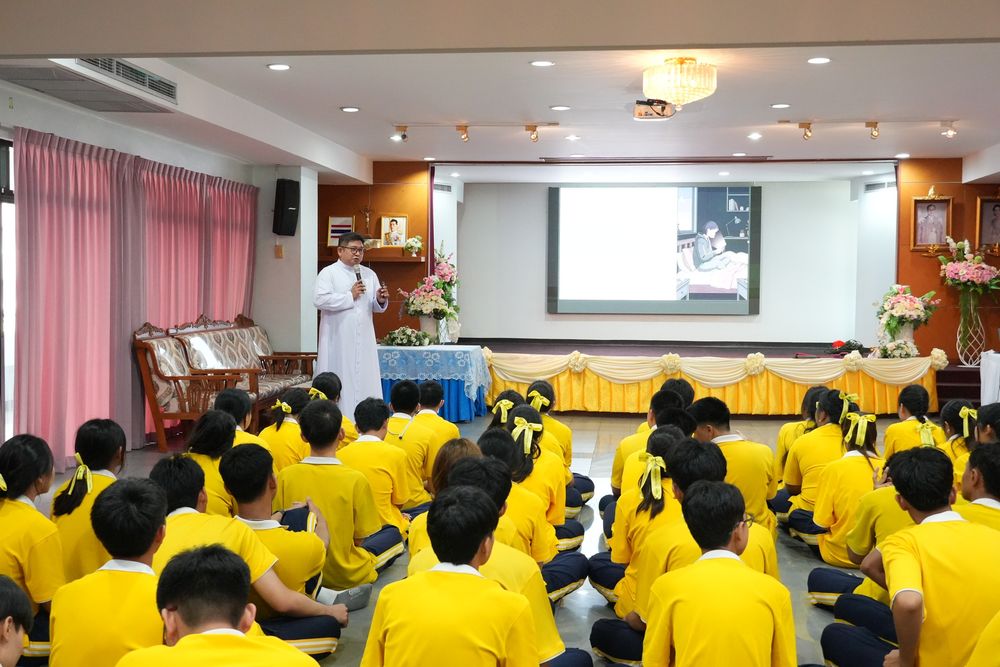 โรงเรียนปรีชานุศาสน์