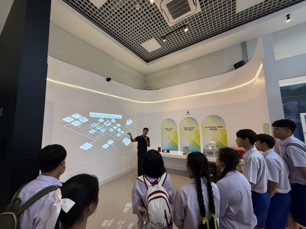 โรงเรียนปรีชานุศาสน์