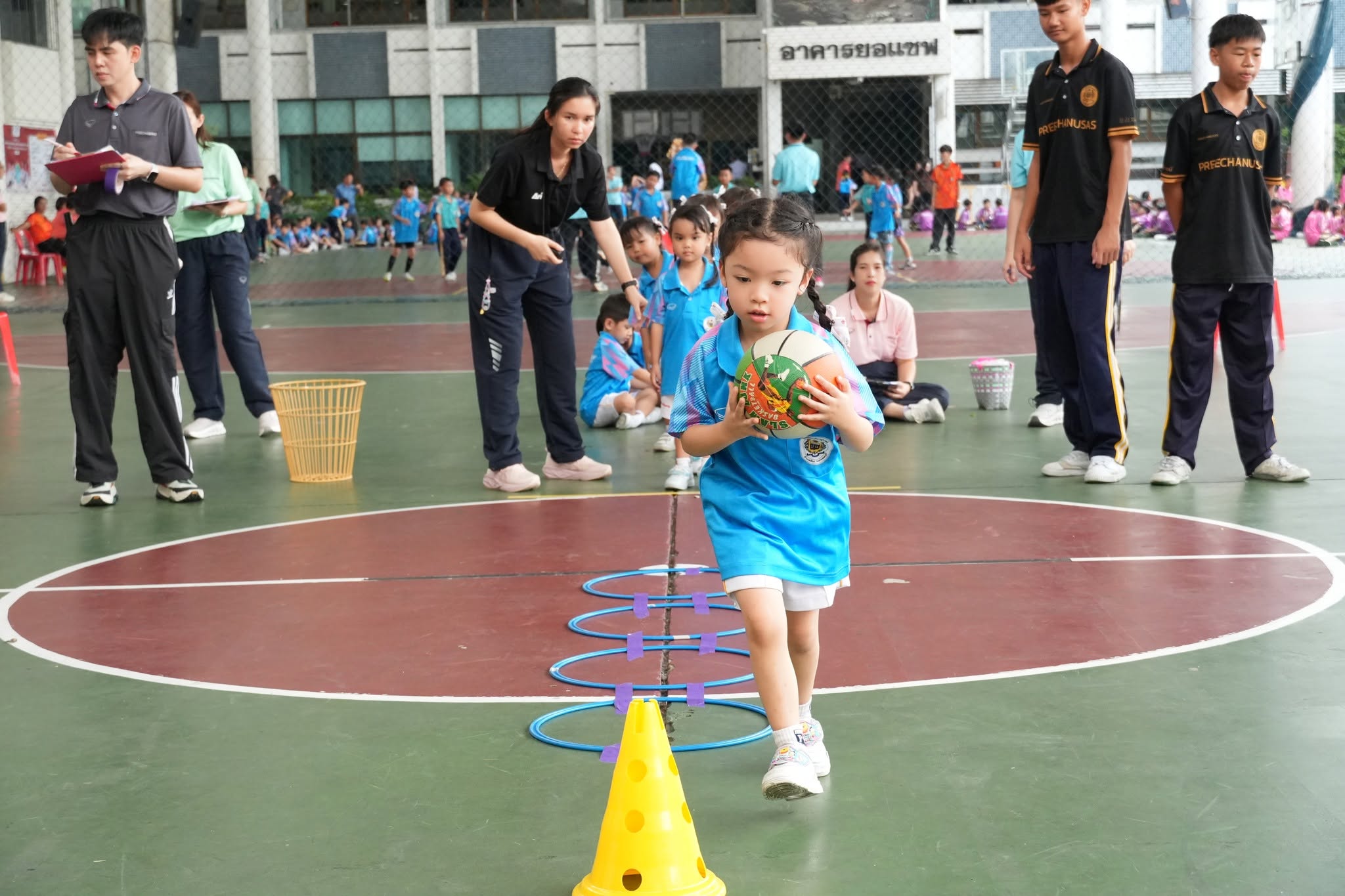 โรงเรียนปรีชานุศาสน์