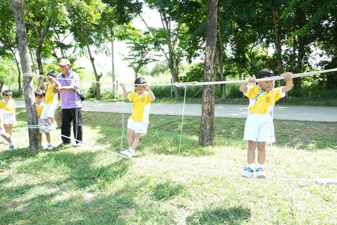 โรงเรียนปรีชานุศาสน์