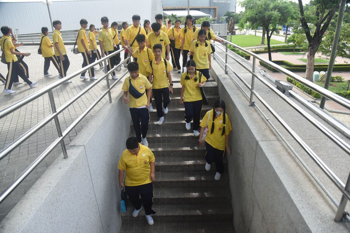 โรงเรียนปรีชานุศาสน์