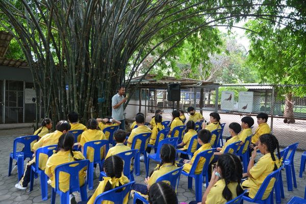 โรงเรียนปรีชานุศาสน์