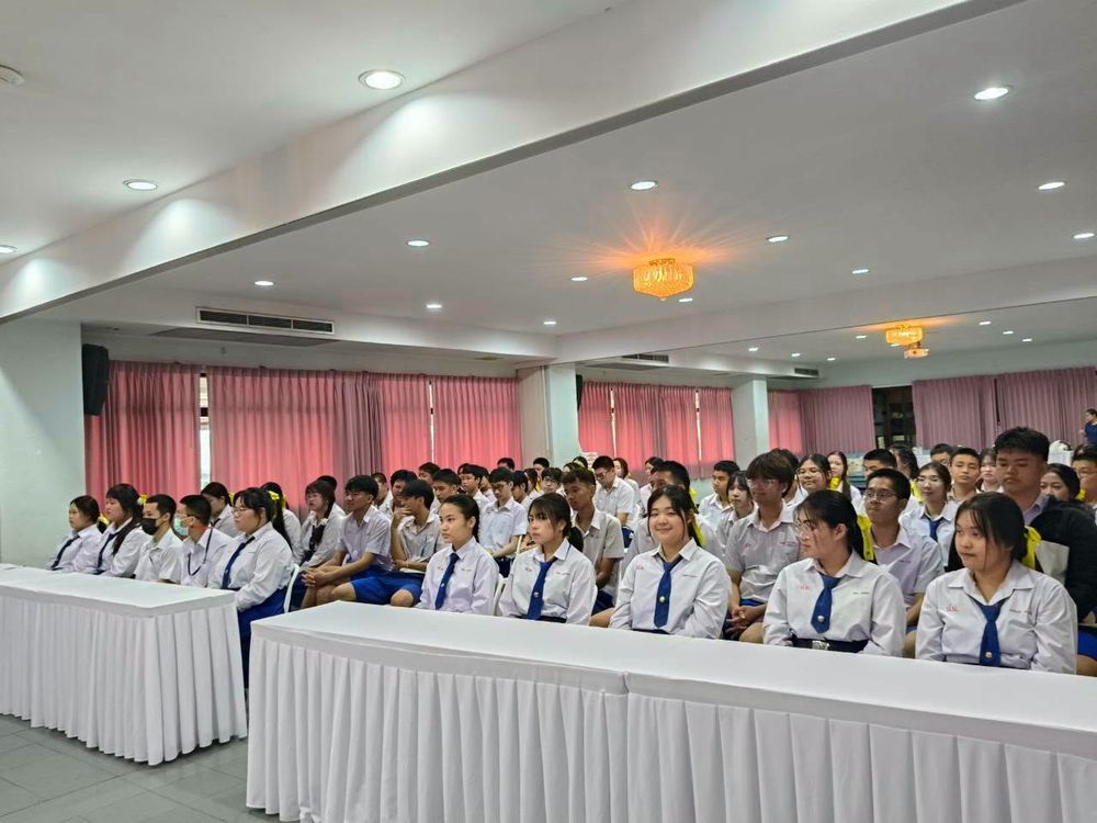 โรงเรียนปรีชานุศาสน์