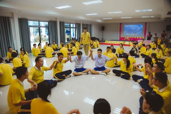 โรงเรียนปรีชานุศาสน์