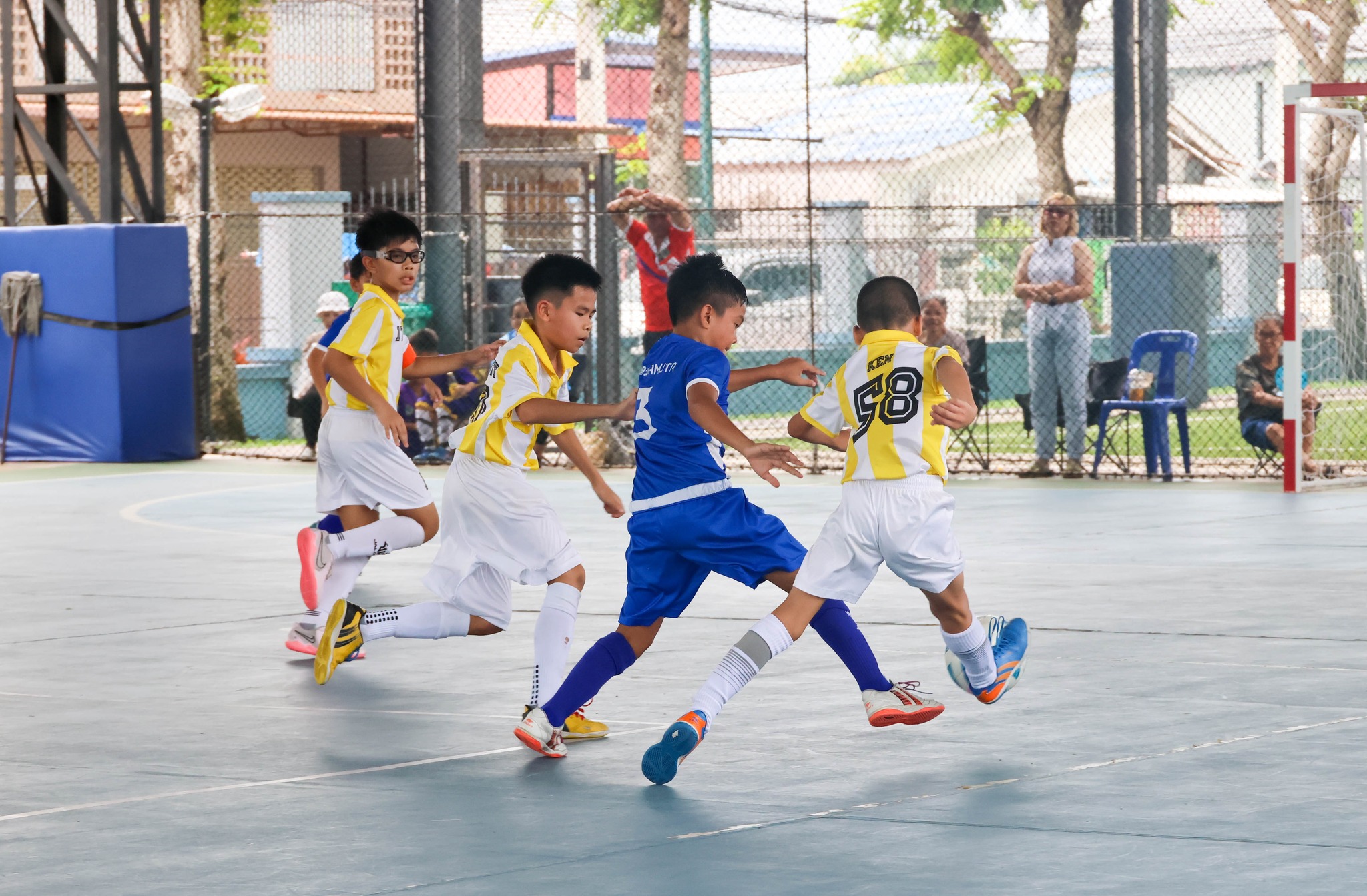 โรงเรียนปรีชานุศาสน์