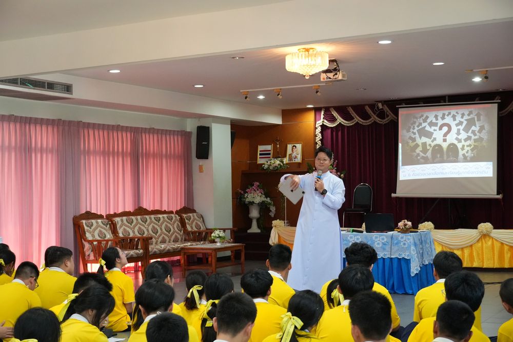 โรงเรียนปรีชานุศาสน์