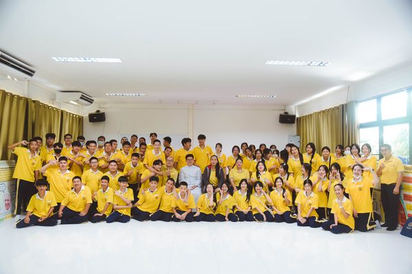 โรงเรียนปรีชานุศาสน์