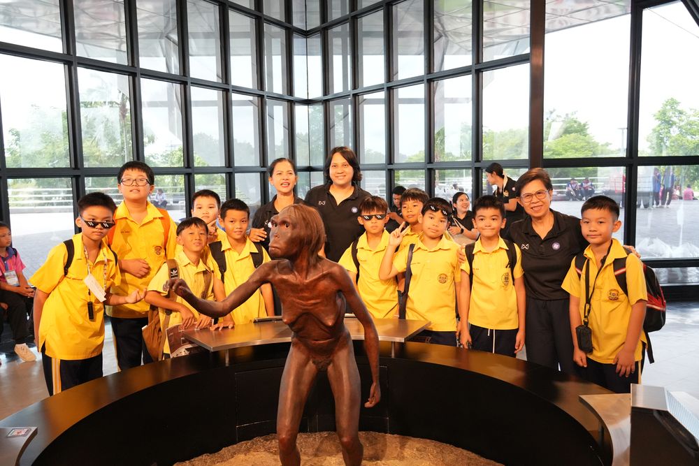 โรงเรียนปรีชานุศาสน์
