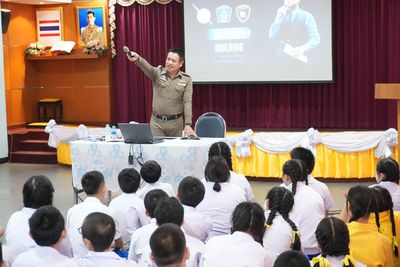 โรงเรียนปรีชานุศาสน์
