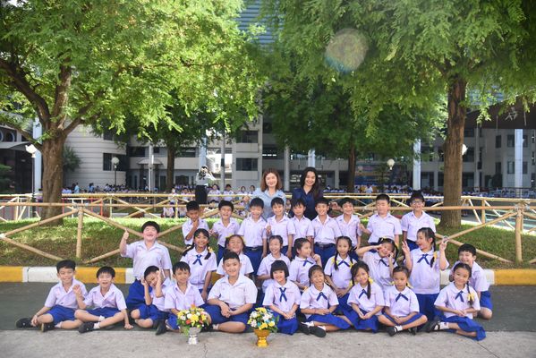 โรงเรียนปรีชานุศาสน์