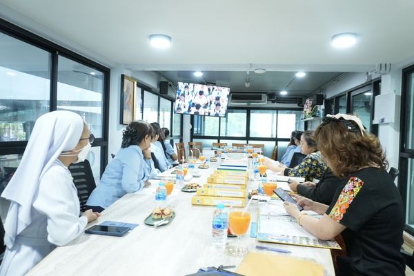 โรงเรียนปรีชานุศาสน์