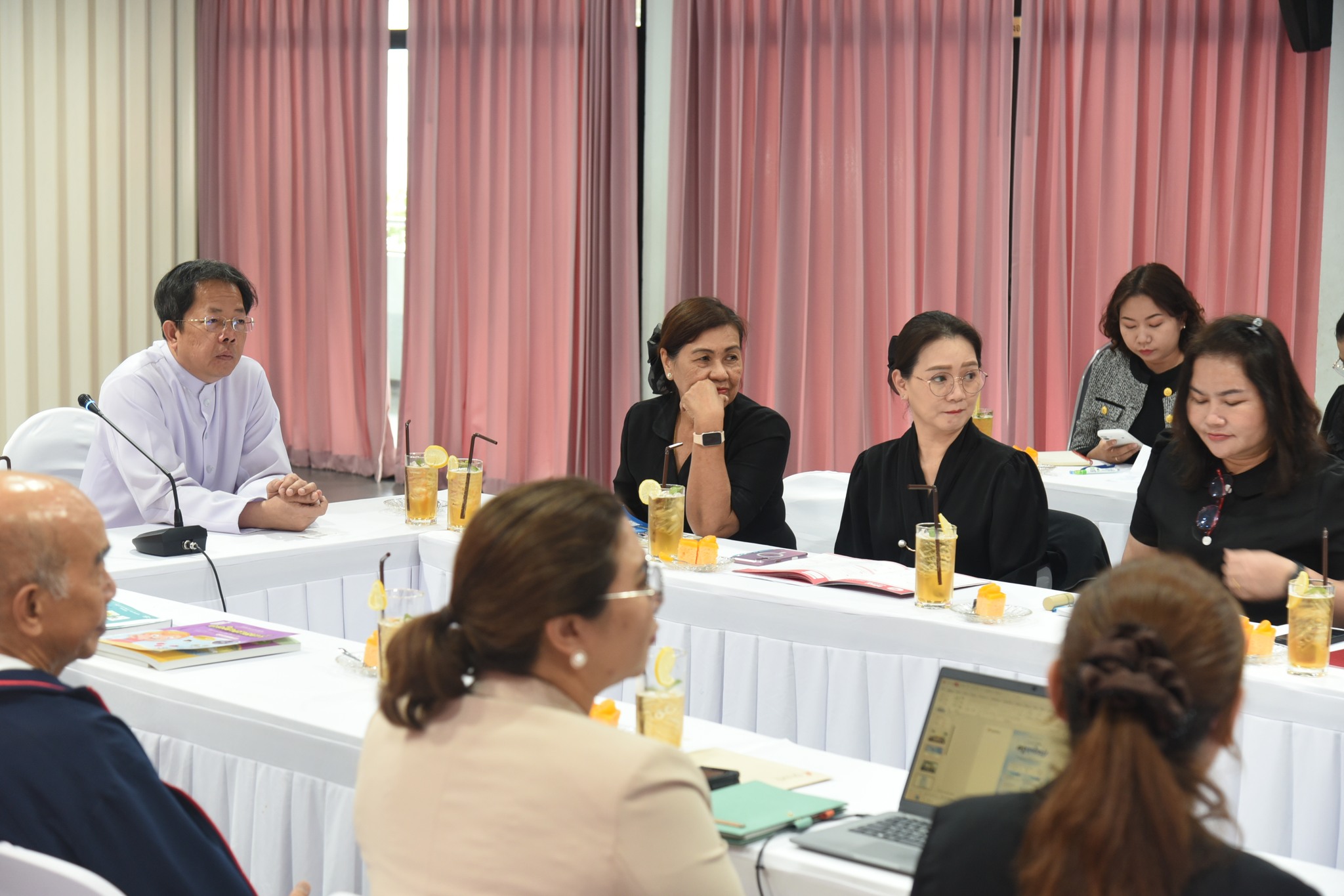 โรงเรียนปรีชานุศาสน์