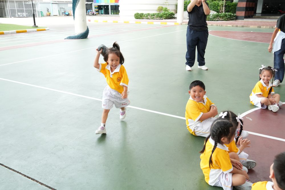 โรงเรียนปรีชานุศาสน์