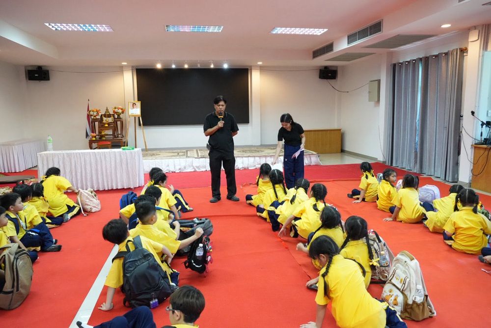 โรงเรียนปรีชานุศาสน์