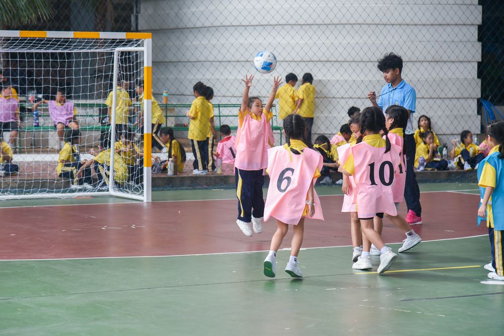 โรงเรียนปรีชานุศาสน์