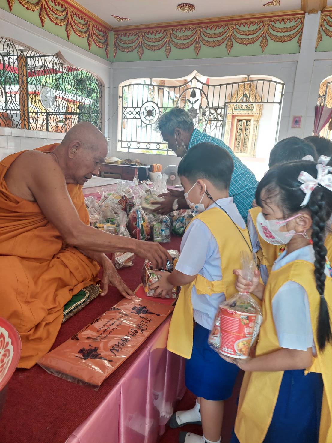 โรงเรียนปรีชานุศาสน์