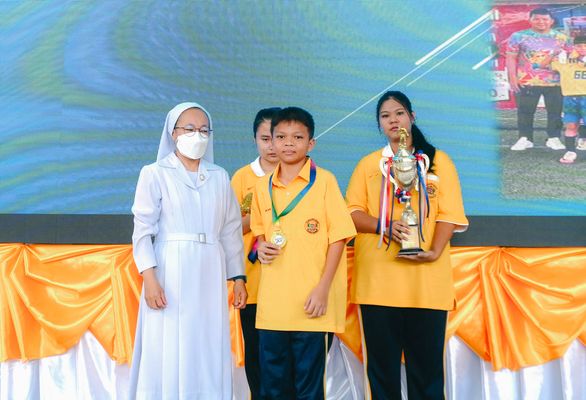 โรงเรียนปรีชานุศาสน์