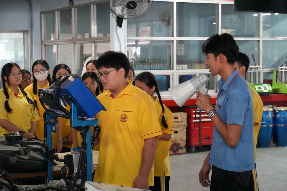 โรงเรียนปรีชานุศาสน์