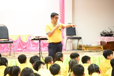 โรงเรียนปรีชานุศาสน์