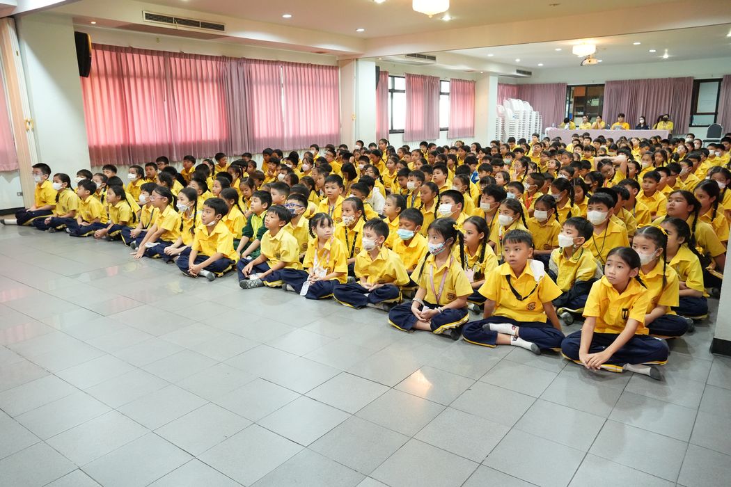 โรงเรียนปรีชานุศาสน์