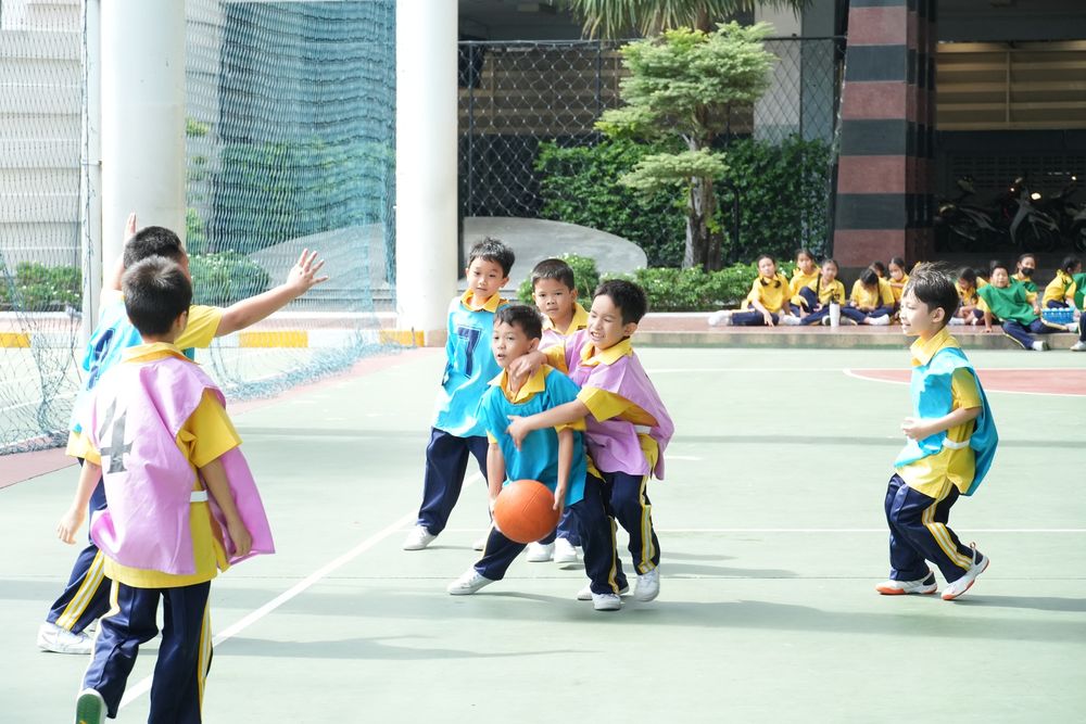 โรงเรียนปรีชานุศาสน์