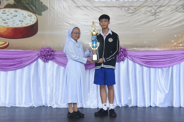โรงเรียนปรีชานุศาสน์