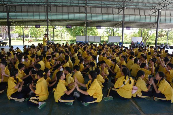 โรงเรียนปรีชานุศาสน์