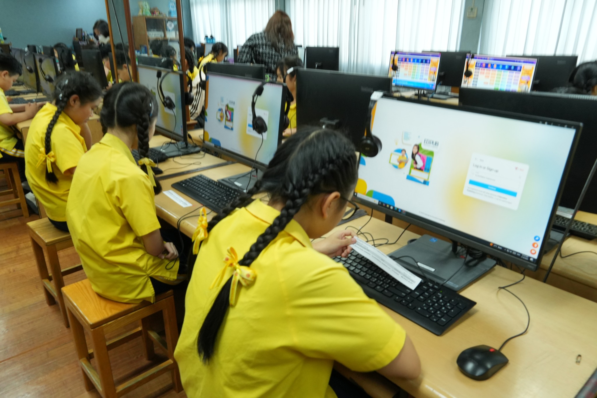 โรงเรียนปรีชานุศาสน์