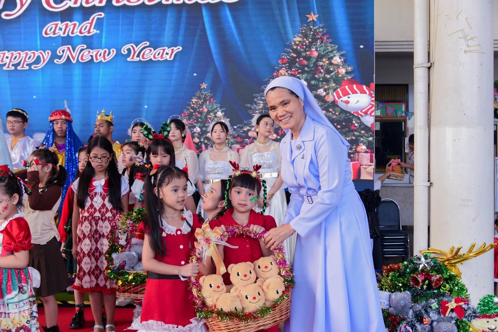 โรงเรียนปรีชานุศาสน์