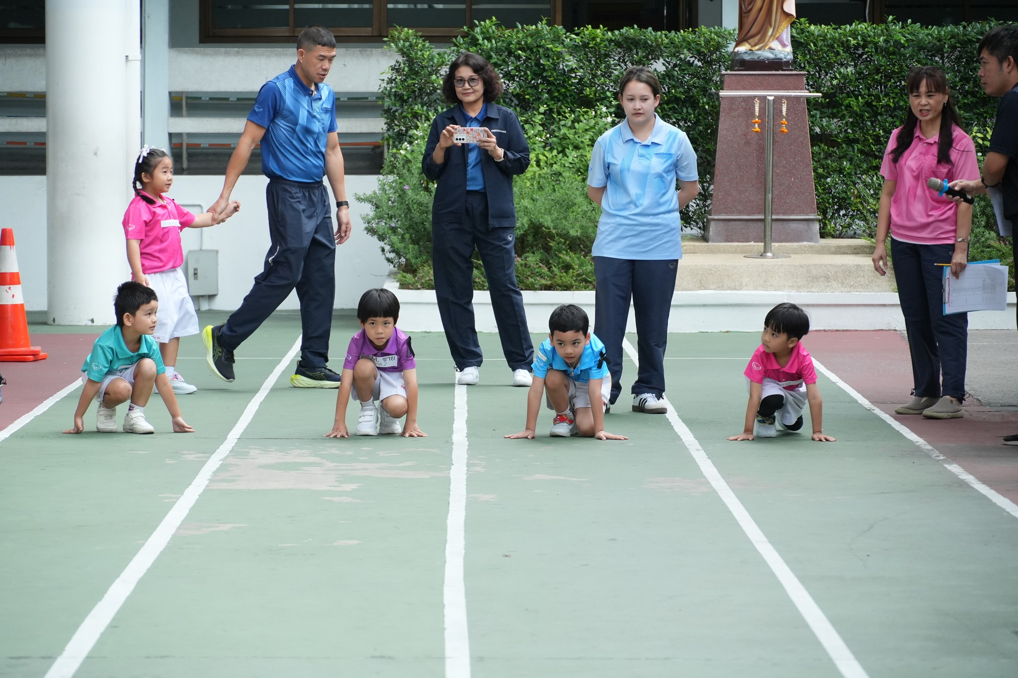 โรงเรียนปรีชานุศาสน์