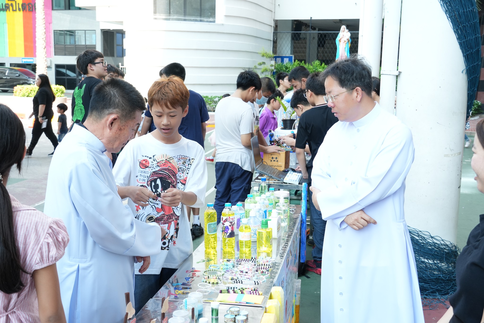 โรงเรียนปรีชานุศาสน์