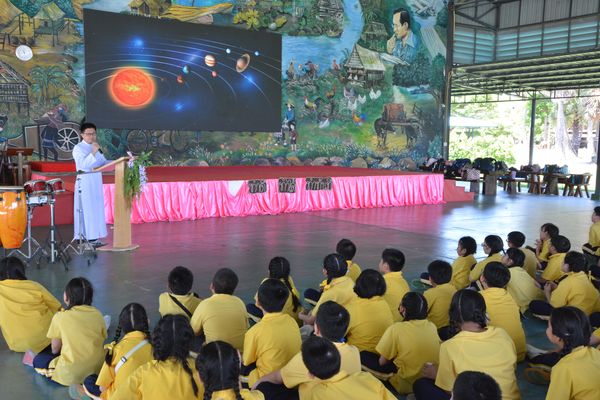 โรงเรียนปรีชานุศาสน์