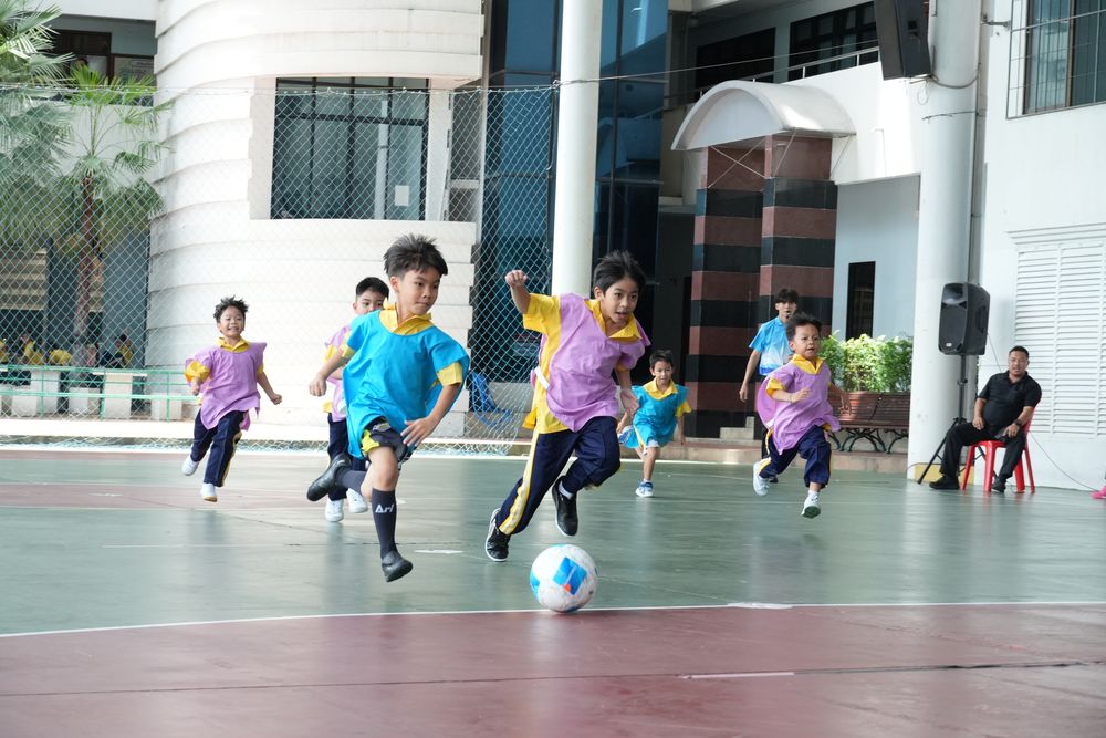 โรงเรียนปรีชานุศาสน์