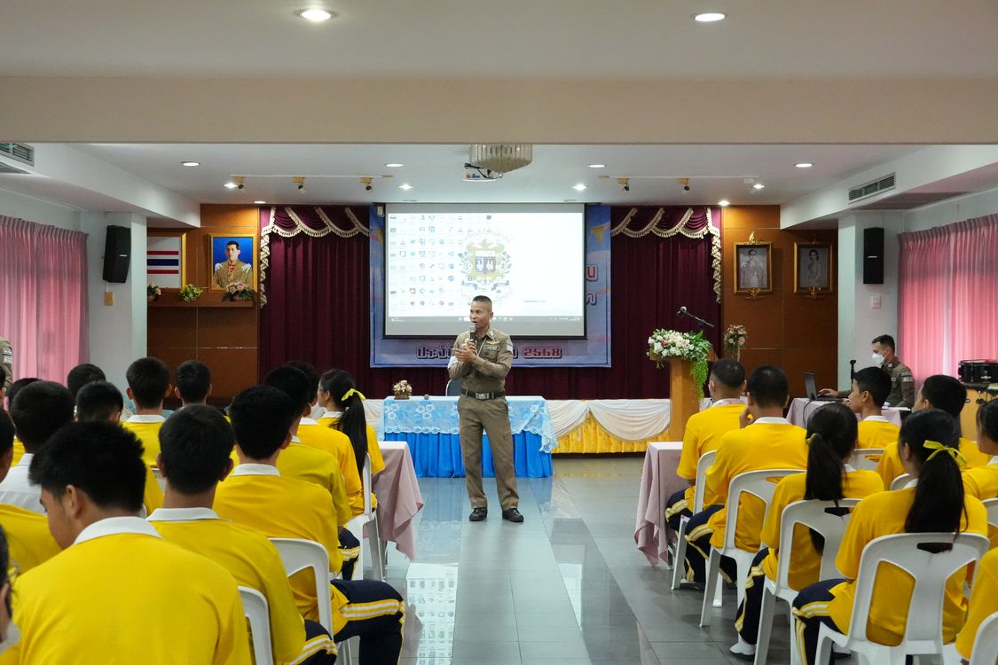 โรงเรียนปรีชานุศาสน์