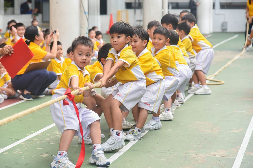 โรงเรียนปรีชานุศาสน์